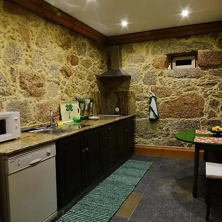 Casa De Chouselas Vilela (Braga)